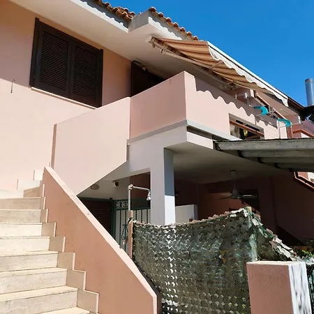 Casa Fabieddu アパート *