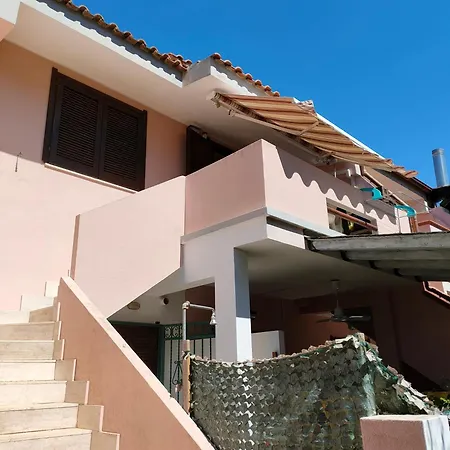 شقة Casa Fabieddu فيلاّسيمِيوس